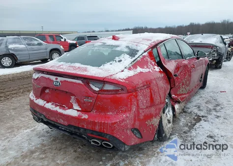2018 Kia Stinger Gt2 z USA, uszkodzony, nr VIN KNAE55LC6J6013227